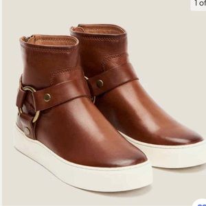 Frye Lena Harness Sneaker Great Condition